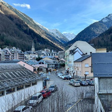 Centre Ville, T2 Avec Terrasse Et Parking Couvert. Cauterets Exterior foto